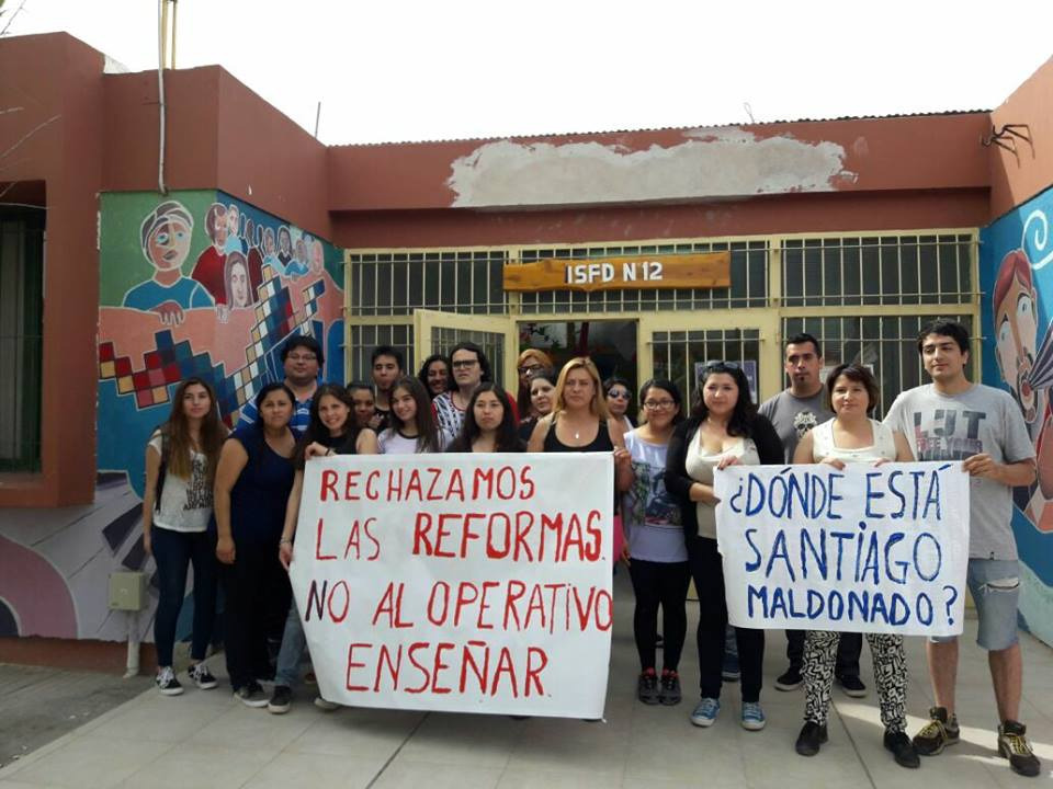 Docentes y estudiantes de Neuquén rechazan el Operativo Enseñar