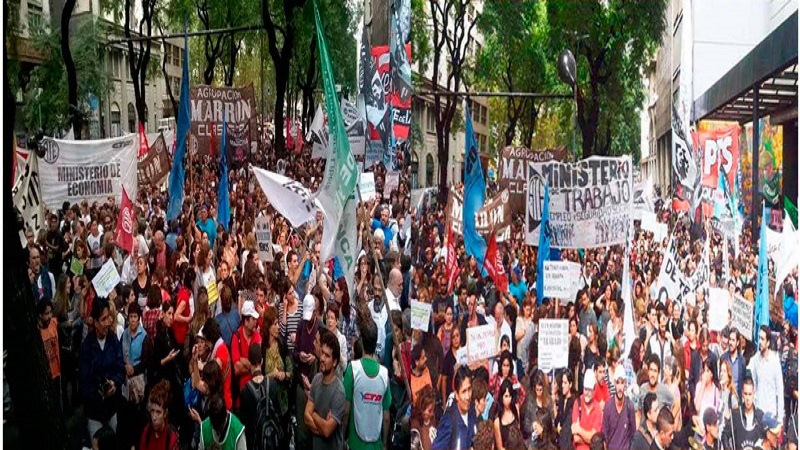 Otra vez el Gobierno contra los estatales: “sobran” 20.000 trabajadores 