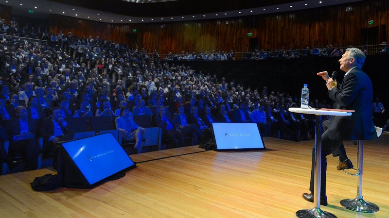 Es hora de empezar a construir agrupaciones en los lugares de trabajo y estudio para enfrentar al gobierno de los CEOs 