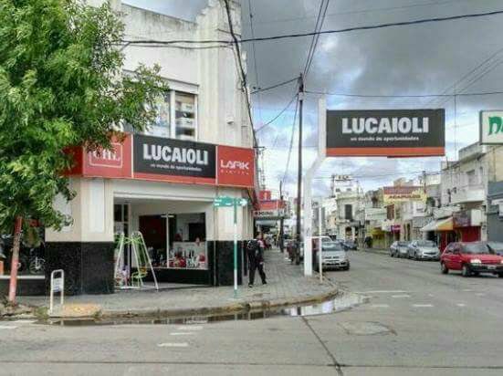 Repudio a los despidos en sucursal de Lucaioli 