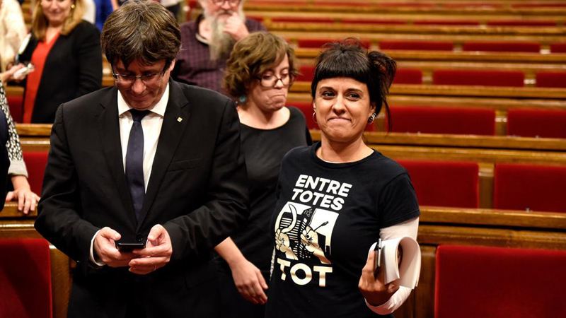 Las limitadas medidas en educación y violencia machista de la CUP para investir a Puigdemont