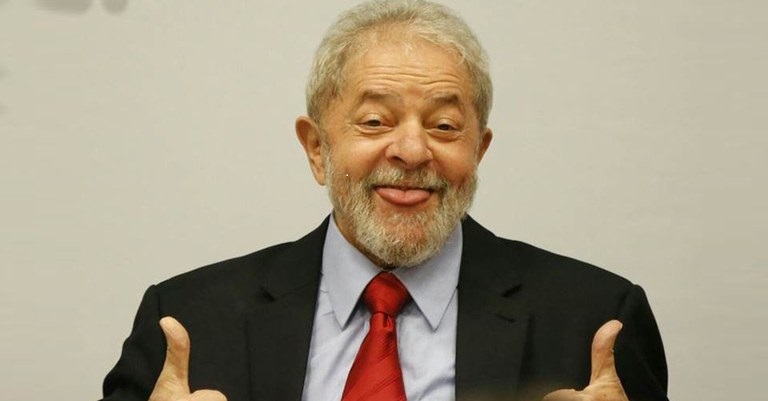 Lula pretende frenar la lucha de clases y dialoga con los golpistas