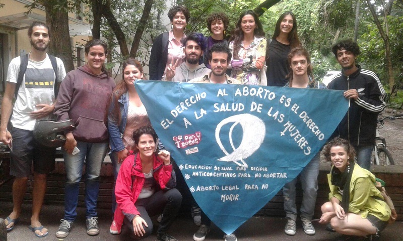 Asamblea #NiUnaMenos en el Lillo