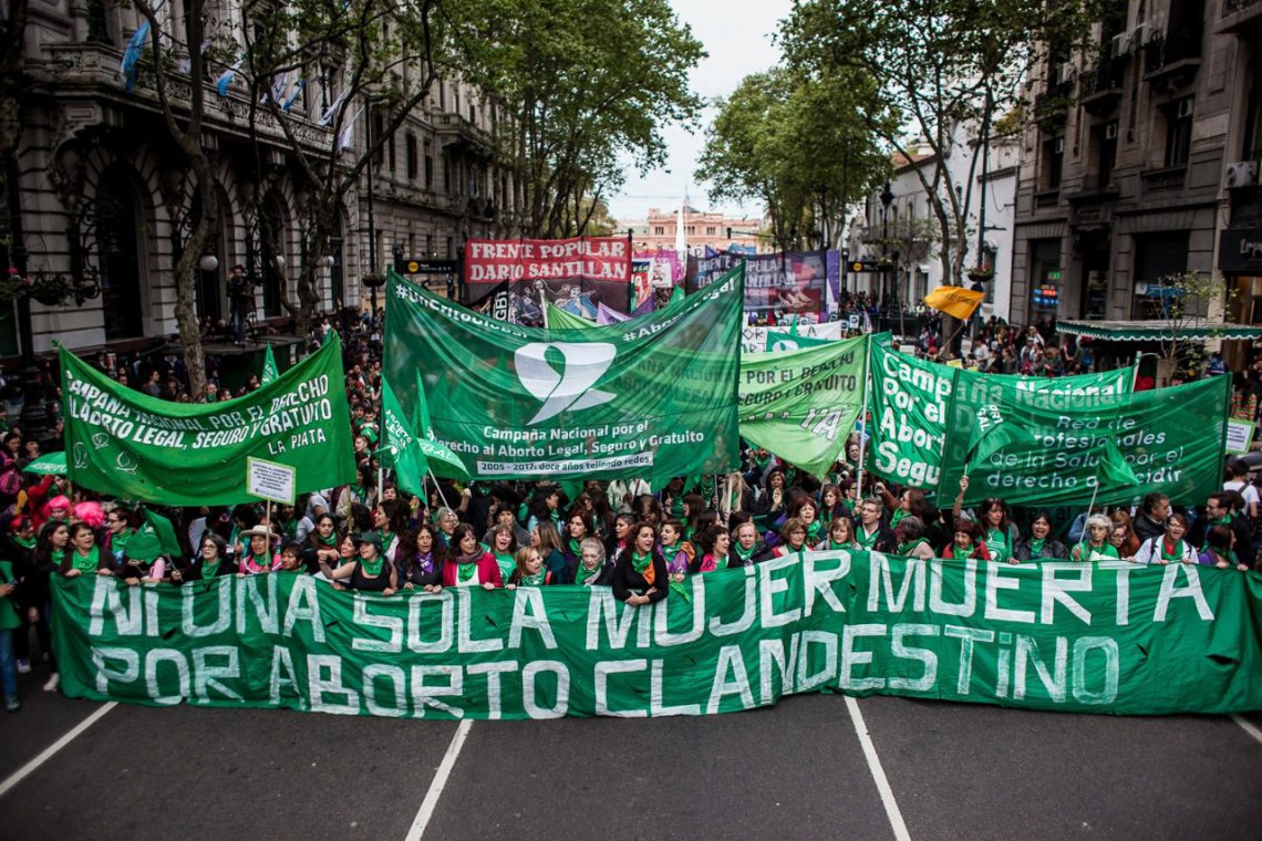 "La legalización del aborto daría a las mujeres la posibilidad de elegir si quieren continuar el embarazo o no"