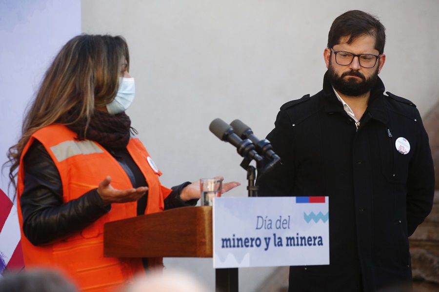 El presidente Boric regala el cobre chileno a transnacionales de la gran minería