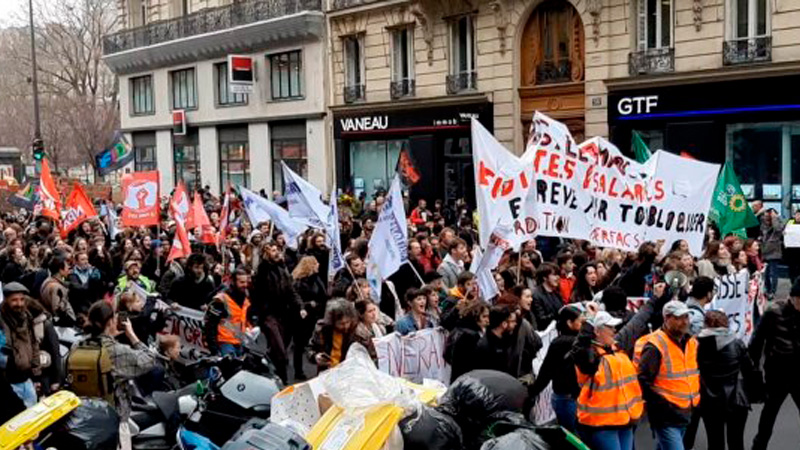 “Estudiantes junto a los trabajadores”: miles de jóvenes se manifiestan en París