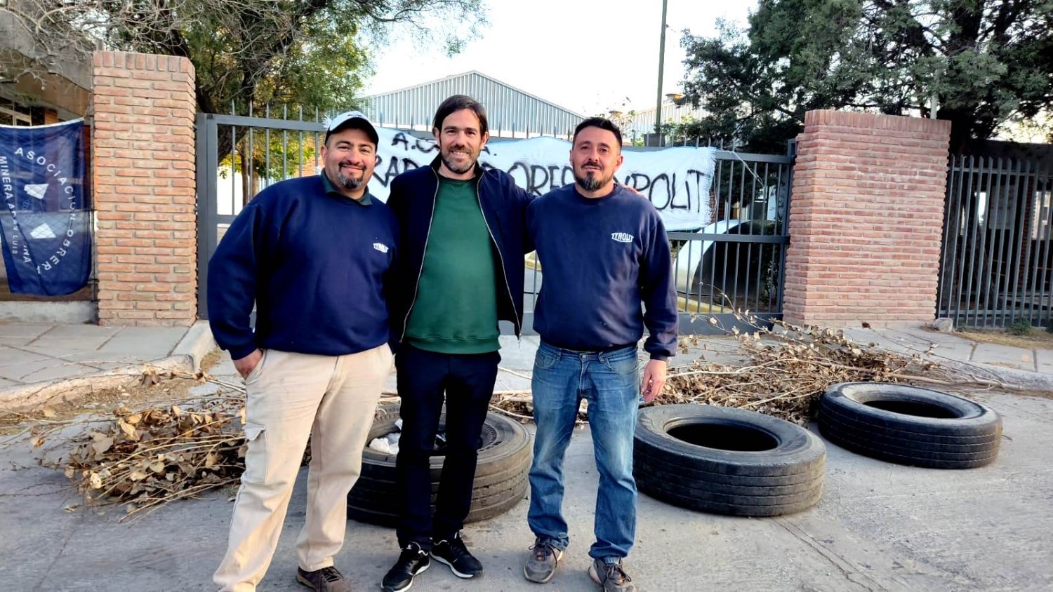 Del Caño y Johana Gómez se solidarizaron con la lucha de los obreros de Tyrolit