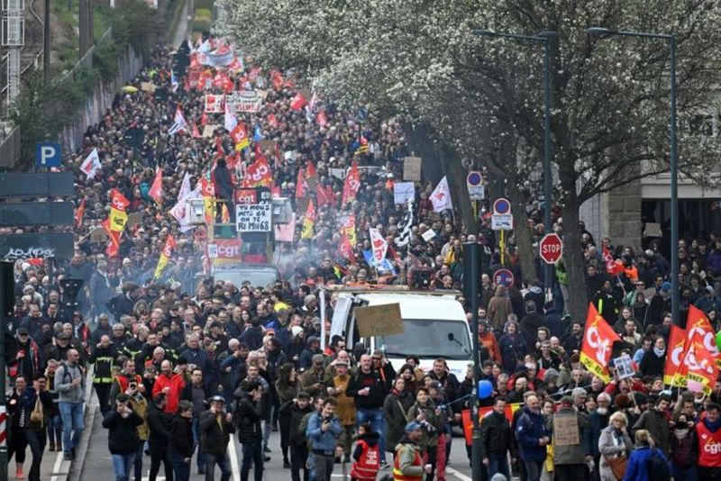 Francia: fuerte respuesta contra el decreto de Macron y la política impotente de las direcciones burocráticas