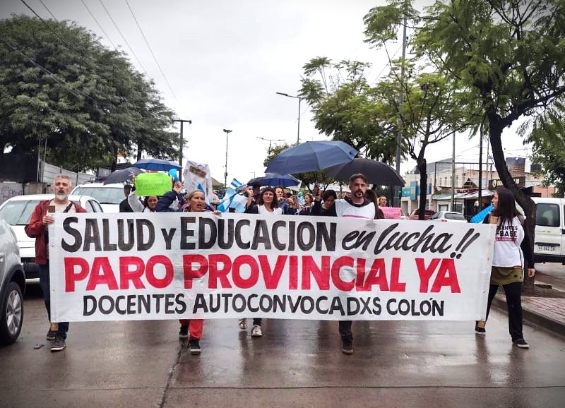 Inédito paro y movilización conjunta de salud y educación