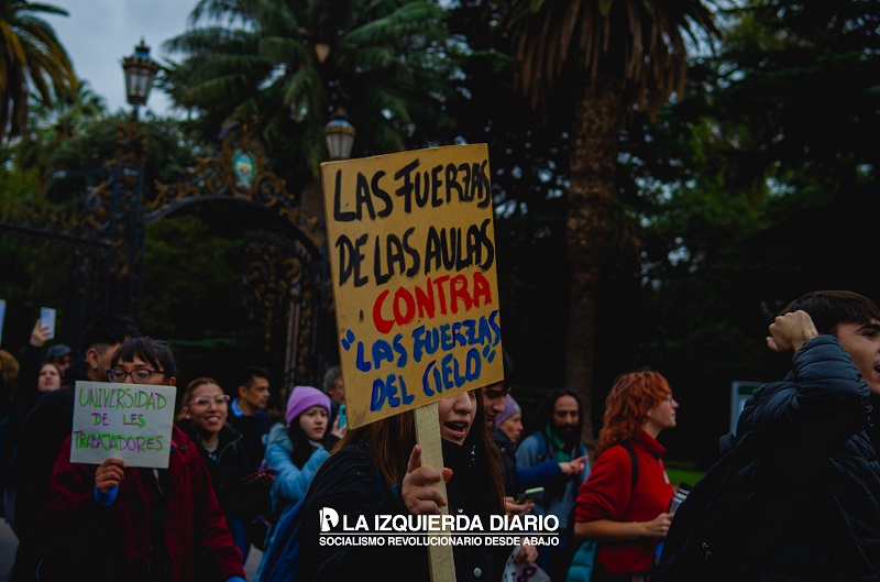 UNCuyo: Vamos por una gran asamblea interfacultades para organizarnos frente al avance de la derecha y el ajuste del gobierno