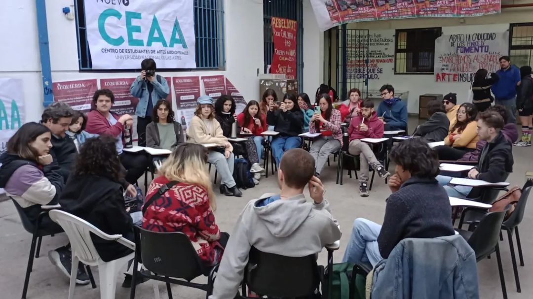 Estudiantes de Audiovisuales votaron apoyar la lucha del SUTNA y movilizar por los fondos de fomento