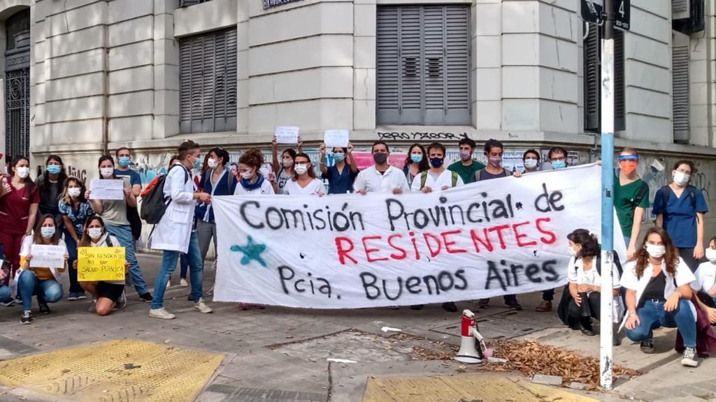 Residentes bonaerenses en estado de alerta por sus derechos laborales