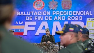 Maduro ordena “acción defensiva” en el Caribe oriental ante llegada del buque de guerra de Gran Bretaña