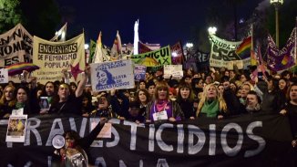 XXVI Marcha del Orgullo: contra la represión y la contrareforma de Cambiemos la furia en las calles - YouTube