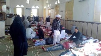 Más de 200 muertos por ataque en una mezquita de Egipto