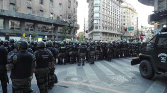 Gigantesco operativo de Policía y Gendarmería detiene manifestantes contra la OMC