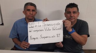 [FOTOS] Los trabajadores del subte se solidarizan contra las sanciones discriminatorias a Víctor Veloso