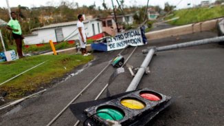 A 4 meses del desastre, más de 40 % de la población de Puerto Rico sigue sin luz