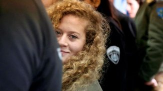 Tribunal militar israelí prohíbe a los periodistas ingresar al juicio contra Ahed Tamimi