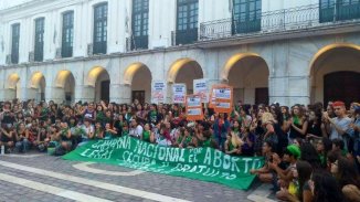 #AbortoLegalYa: pañuelazo en Córdoba