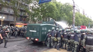 Recuerdos de la Alianza: ataque contra los jubilados y represión en las calles