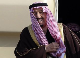 El nuevo rey de Arabia Saudita promete continuidad