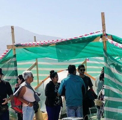 Natalia Sánchez aporta al Fondo de Huelga para enfrentar a los ladrones que quieren ocultar sus ganancias a trabajadores en lucha