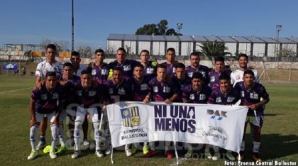 Gol al machismo: Central Ballester estrenó su camiseta por #NiUnaMenos