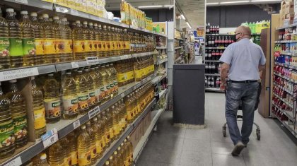 Con la complicidad del Gobierno, las grandes alimenticias siguen remarcando precios