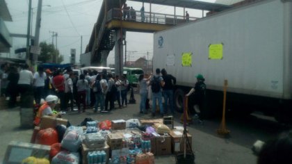 Brigada "Panteras Negras de la UAM" continúan recibiendo acopio en Santa Marta