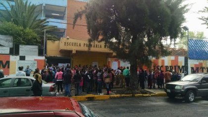 A pesar de la incertidumbre, 103 escuelas reanudan clases por orden de la SEP