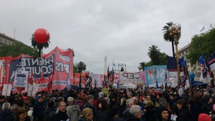 #DosMesesSinSantiago: miles de personas en la Plaza de Mayo para exigir su aparición