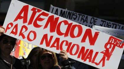 Funcionarios públicos llaman a paralizar: "Este paro es responsabilidad del gobierno" 