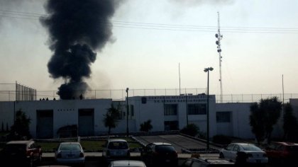 Motín en penal de Chiconautla: reportan disparos y uso de gases lacrimógenos