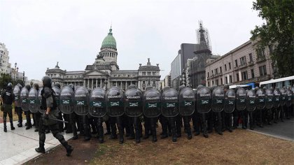 Congreso: diputados, referentes políticos y sociales repudian operativo policial 