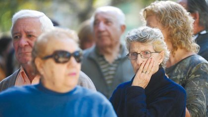 Jubilaciones: el 82 % del salario mínimo no se ajustará por movilidad