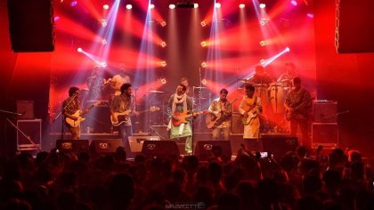 Bombino y Los Espíritus en Niceto