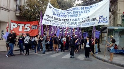 #8M: corte frente al Arzobispado en Rosario