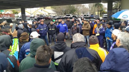 Nueva asamblea y bloqueo de portuarios de la Terminal 5 en defensa de sus puestos de trabajo