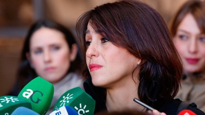 La defensa de Juana Rivas y el movimiento feminista intentan evitar el regreso del hijo menor con su padre procesado por maltrato