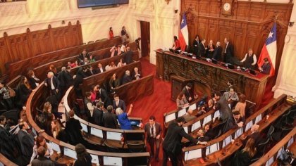 Abajo el fraude constitucional: Retomemos el camino de la movilización para enfrentarlo