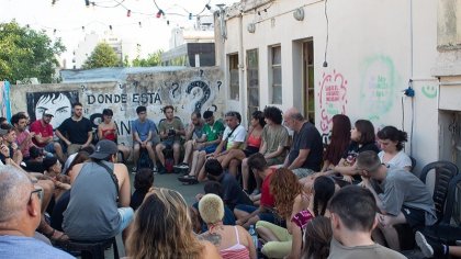 Encuentro en Flores: "Tenemos que disputar el descontento que hay con los políticos tradicionales"