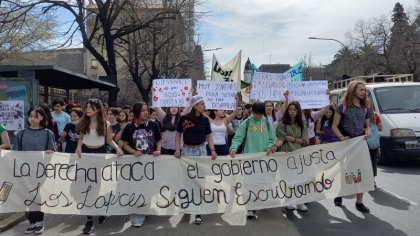 La Plata: importante movilización de la juventud por la Noche de los Lápices 