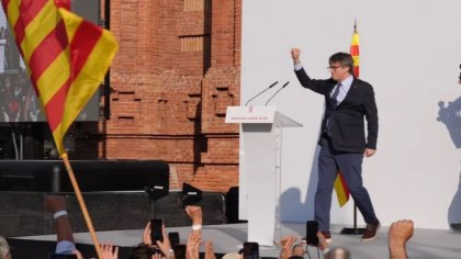 Puigdemont reapareció en Barcelona tras 7 años de exilio y escapó del operativo que pretendía detenerlo