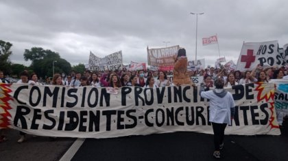 Sexta semana de residentes en lucha: una polémica con Cicop