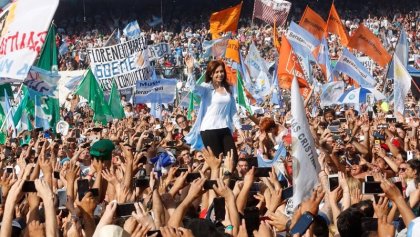 En un acto con fuerte impronta peronista, CFK llamó a pelear el voto