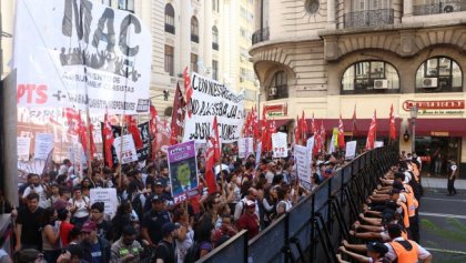 El ejemplo argentino de cómo enfrentar al negocio de las pensiones