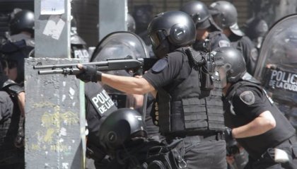 El juez Torres ordenó detener a un policía y dos manifestantes por los hechos del Congreso