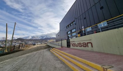 Tierra del Fuego: Newsan, Mirgor, IATEC y Radio Victoria Fueguina suspenden a trabajadores