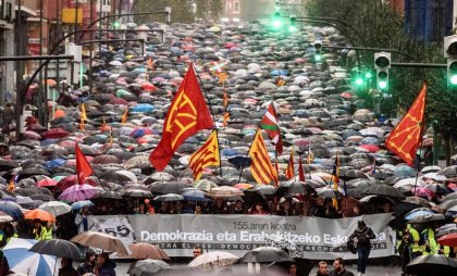 44.000 manifestantes en Bilbao contra el 155 y por el derecho a decidir de Catalunya